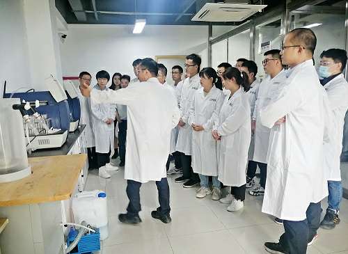 首届hg皇冠官方官网(中国)有限公司药业新技术交流会在南京举行